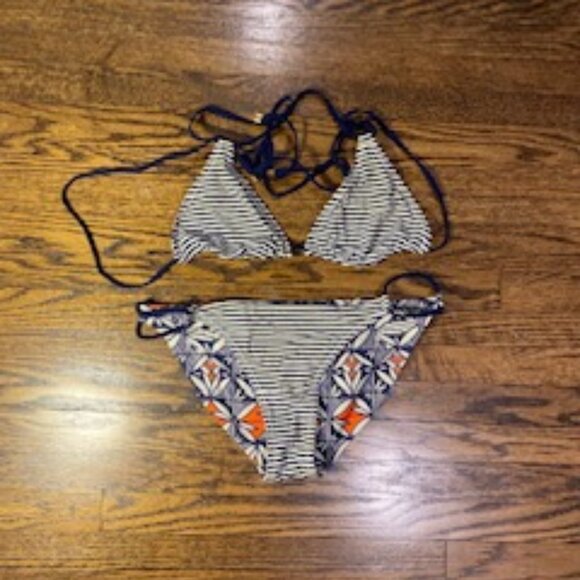Clearout-Tory Burch Acoma Reversible Bikini Top & Hipster Bottom in size XS/S - Picture 9 of 9